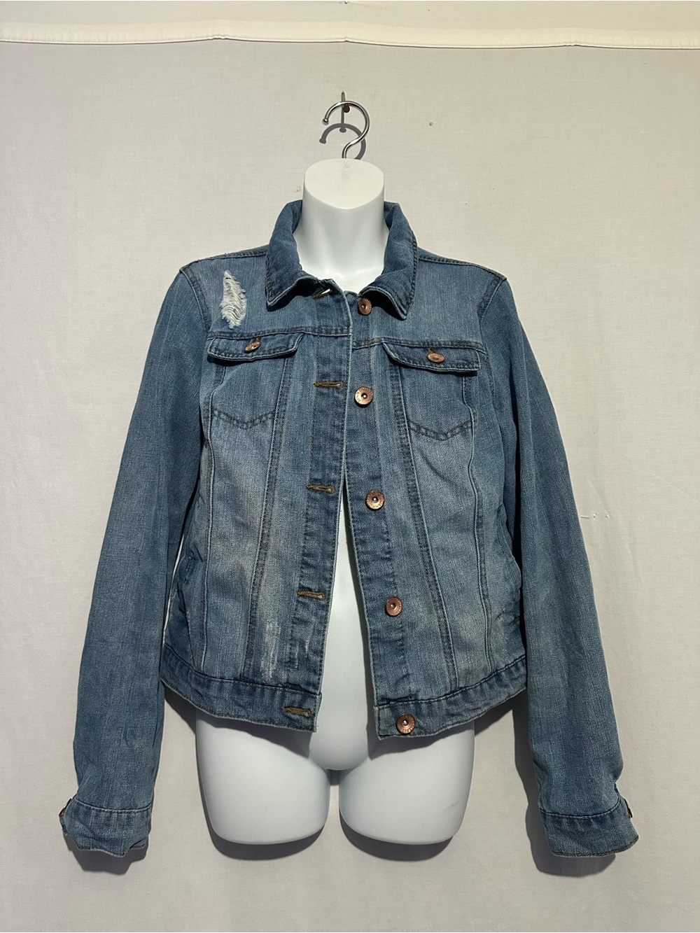 Ci Sono Distressed Light Wash Denim Jacket Women's Size Large Button Front Casua